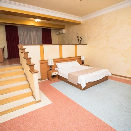 Nor Dzoraberd Hotel Complex Yerevan Bagian luar foto