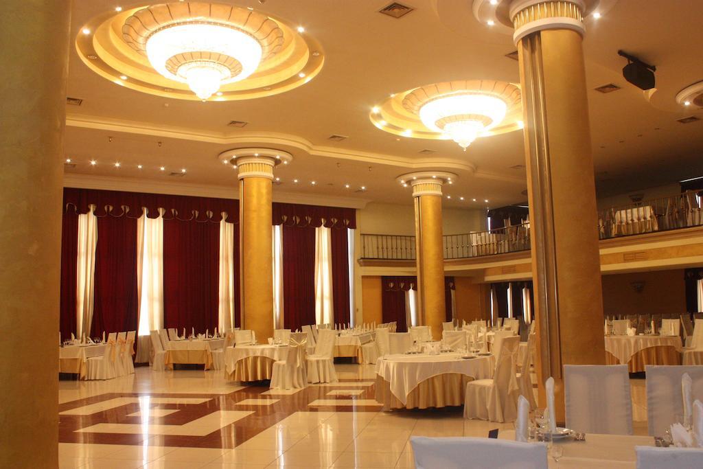 Nor Dzoraberd Hotel Complex Yerevan Bagian luar foto