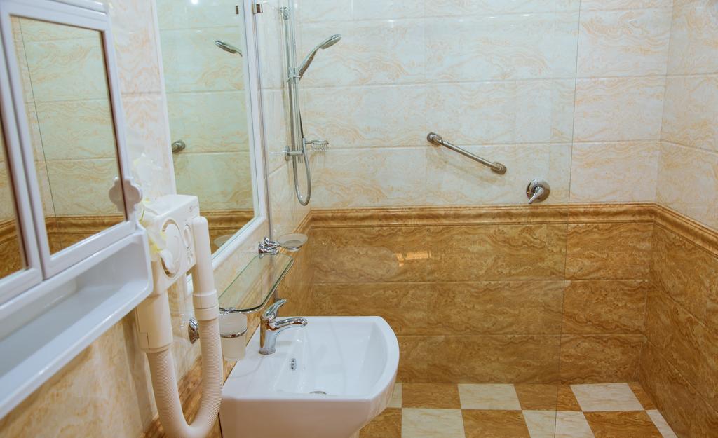 Nor Dzoraberd Hotel Complex Yerevan Bagian luar foto