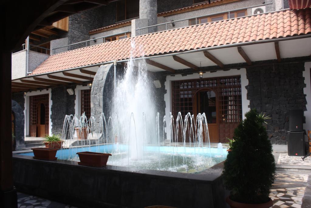 Nor Dzoraberd Hotel Complex Yerevan Bagian luar foto